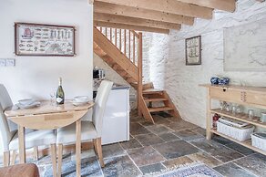 The Apple Store - 1 Bedroom Cottage - St Ishmael's