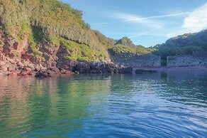 The Apple Store - 1 Bedroom Cottage - St Ishmael's