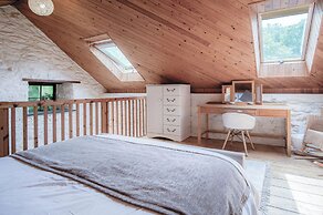 The Apple Store - 1 Bedroom Cottage - St Ishmael's