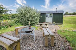 Haven View - 1 Bed Shepherds Hut - St Ishmael's