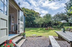 Haven View - 1 Bed Shepherds Hut - St Ishmael's