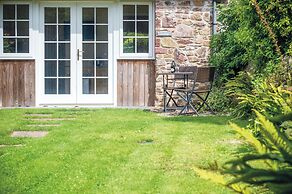 Gofan - 1 Bedroom Studio - St Ishmael's