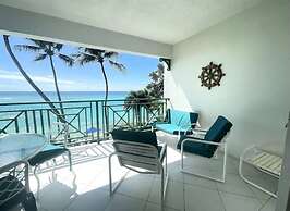 Condominium apartment in front of Beach