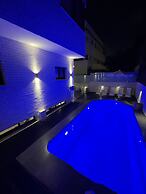 Rokah Luxury Villa