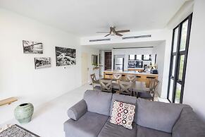 Paradise Bay Great View Luxury 2BR Condo