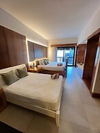 Aldea Thai Oceanview Penthouses