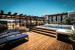 Aldea Thai Oceanview Penthouses