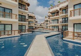 Aldea Thai Oceanview Penthouses