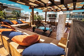 Aldea Thai Oceanview Penthouses