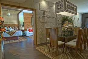 Aldea Thai Oceanview Penthouses