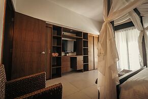 Aldea Thai Oceanview Penthouses
