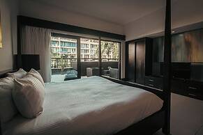 Aldea Thai Oceanview Penthouses