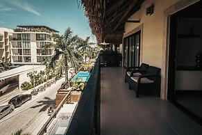 Aldea Thai Oceanview Penthouses