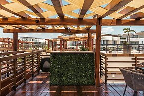 Aldea Thai Oceanview Penthouses