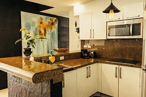 Aldea Thai Oceanview Penthouses