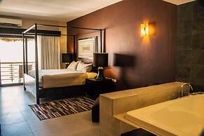 Aldea Thai Oceanview Penthouses