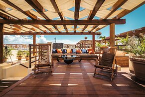 Aldea Thai Oceanview Penthouses