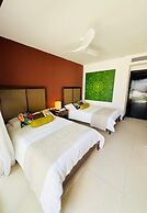 Aldea Thai Oceanview Penthouses