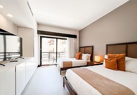 Aldea Thai Oceanview Penthouses