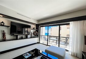 Aldea Thai Oceanview Penthouses