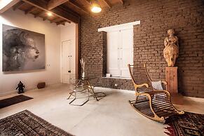 Great Villa in Barranco by Wynwood House