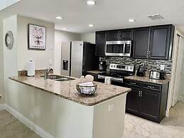 Grand Deluxe 3BD Condo Apartment Near Disney 11