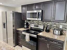 Grand Deluxe 3BD Condo Apartment Near Disney 11