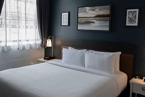 The Confluence Hotel