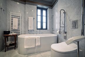 Bey House Royal Hotel