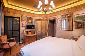 Bey House Royal Hotel