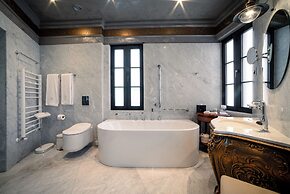 Bey House Royal Hotel