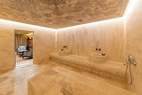 Bey House Royal Hotel