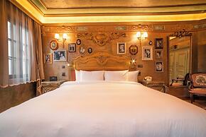 Bey House Royal Hotel