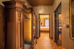 Bey House Royal Hotel