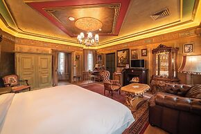 Bey House Royal Hotel