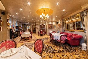 Bey House Royal Hotel
