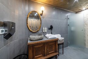 Bey House Royal Hotel