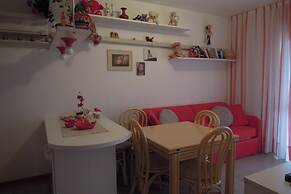 Modern Flat for 6 Guests With Swimming Pool