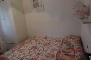 Modern Flat for 6 Guests With Swimming Pool