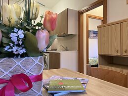 Spacious Apartment for up to 6 Guests by - Beahost