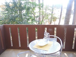 Adorable Seaside Flat for 5 Guests - Beahost