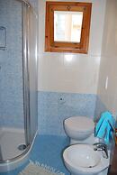 Welcoming Flat for 6 Guests Next to the Beach