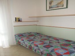 Bright Flat Near the Beach - Beahost