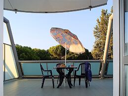 Bright Flat Near the Beach - Beahost