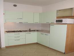 Bright Flat Near the Beach - Beahost