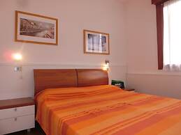 Cozy Flat in Residence With Swimming Pool-beahost