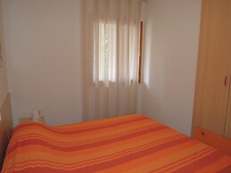 Villa With Garden and Barbeque 250m From the sea