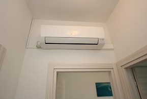 Cozy Villa With Private Garden Close to the sea