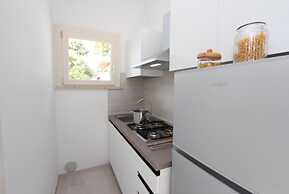 Cozy Villa With Private Garden Close to the sea