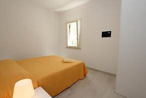 Cozy Villa With Private Garden Close to the sea